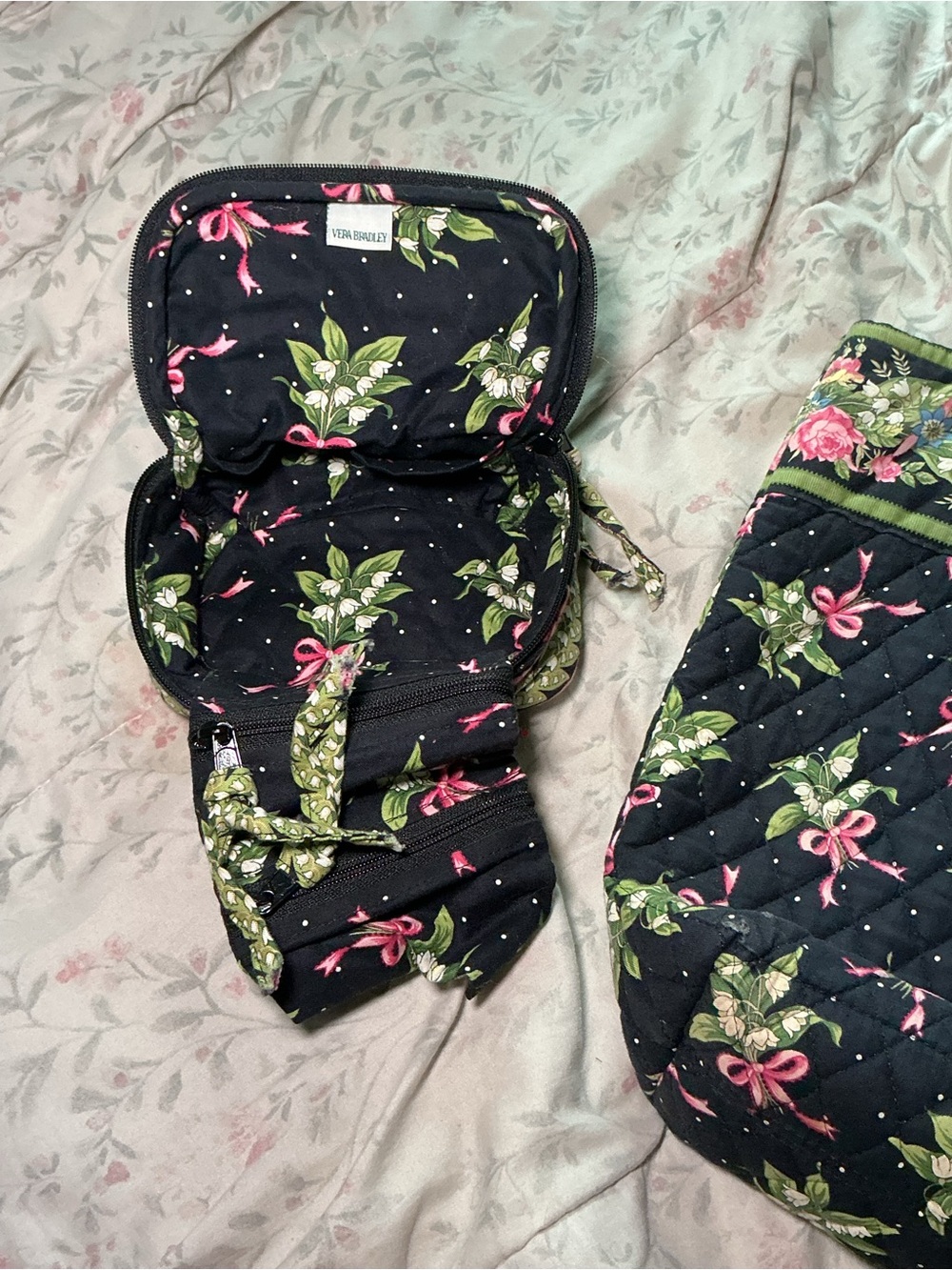 Vera Bradley Black Floral Bow Travel Cosmetic Organizer Case